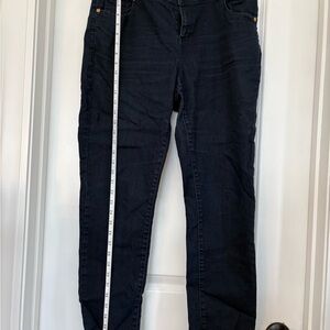 APT. 9 Women's Skinny Jeans Dark Blue Modern Fit Stretch Denim 12 Regular
